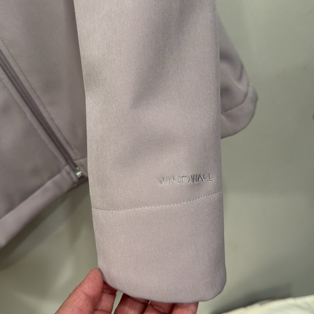 The North Face Women’s  Jacket  size M - Picture 10 of 12